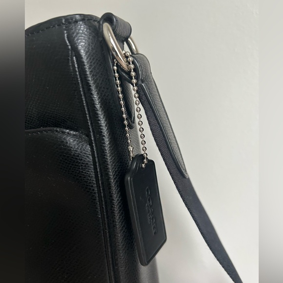 Authentic Coach Men Crossbody Bag - Picture 2 of 12